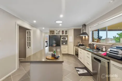 Property photo of 1 Sambar Close Chermside West QLD 4032