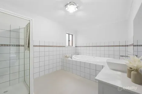 Property photo of 4 Lucetta Way Sydenham VIC 3037