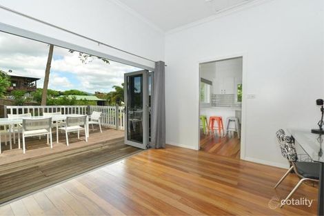Property photo of 32 Mason Street Stratford QLD 4870