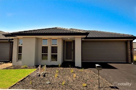 Property photo of 13 Ethan Court Pakenham VIC 3810