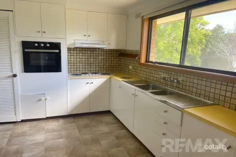 Property photo of 75 Huthwaite Street Mount Austin NSW 2650