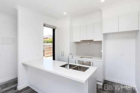Property photo of 3/31 Dongola Road West Footscray VIC 3012