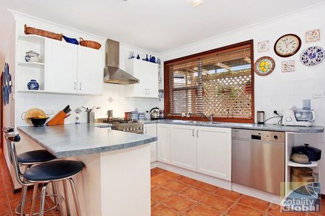 Property photo of 27 Mariner Drive Eleebana NSW 2282