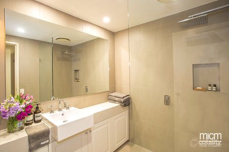 Property photo of 97/1 Riverside Quay Southbank VIC 3006