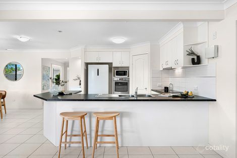 Property photo of 8 Malia Court Wynnum West QLD 4178