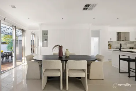 Property photo of 24 Langmore Drive Hillside VIC 3037