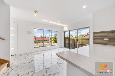Property photo of 2/3 Hayes Road Hampton Park VIC 3976