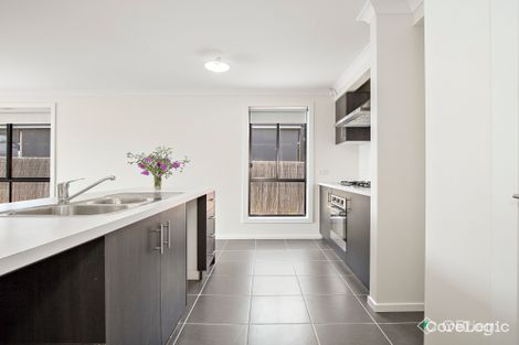 Property photo of 76 Oakpark Drive Harkness VIC 3337