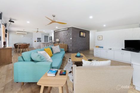 Property photo of 2 Geoffrey Thomas Drive Bucasia QLD 4750