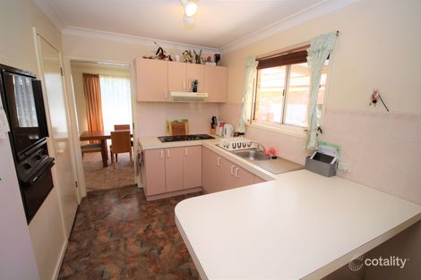 Property photo of 13 Yungana Place Glenfield Park NSW 2650