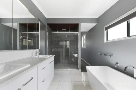 Property photo of 6 Bernard Street Brighton QLD 4017