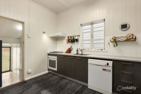 Property photo of 81 Goodwin Terrace Moorooka QLD 4105