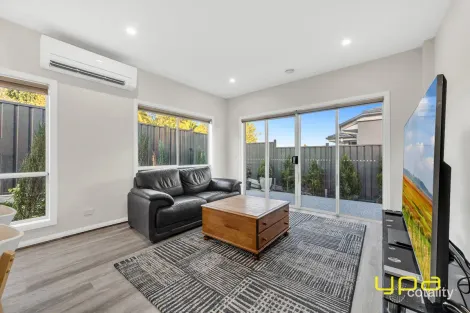 Property photo of 39 Dangelo Avenue Officer VIC 3809