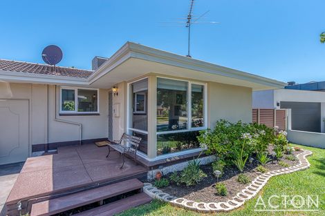 Property photo of 52 Kingsall Road Attadale WA 6156