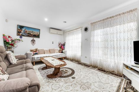 Property photo of 2/97 Malmsbury Drive Meadow Heights VIC 3048