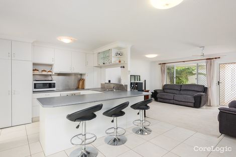 Property photo of 42/2 St Kevins Avenue Benowa QLD 4217