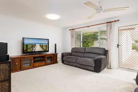 Property photo of 42/2 St Kevins Avenue Benowa QLD 4217