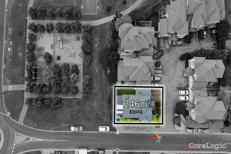 Property photo of 1/10 Stamford Grove Caroline Springs VIC 3023
