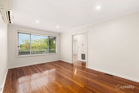 Property photo of 20 Dunvegan Crescent Macleod VIC 3085