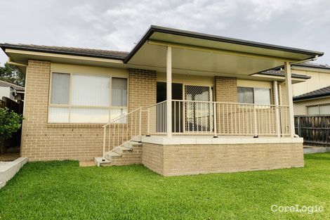 Property photo of 10 Perisher Circuit Minto NSW 2566