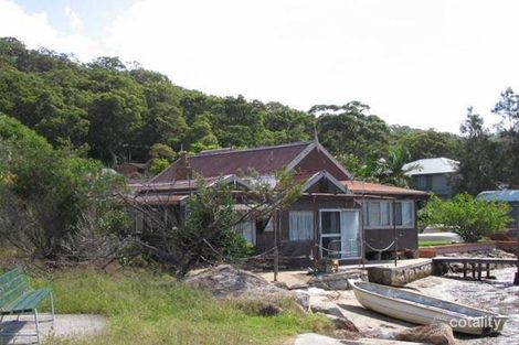 1 Wagstaffe Ave, Pretty Beach, NSW 2257