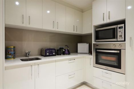 Property photo of 9 The Rise Narre Warren North VIC 3804