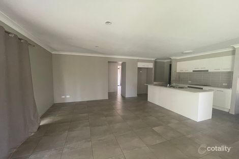 Property photo of 19 Firetail Avenue Regency Downs QLD 4341