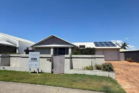 20 Bangalow St, Minyama, QLD 4575