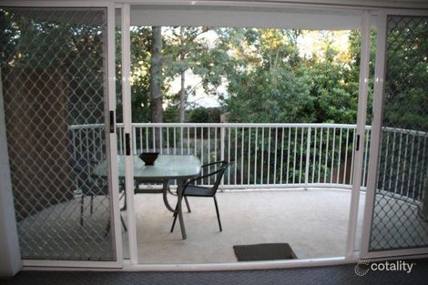Property photo of 4/18 Abalone Avenue Paradise Point QLD 4216