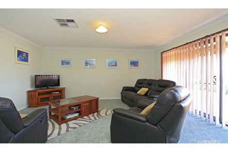 Property photo of 6 Hurworth Court West Albury NSW 2640