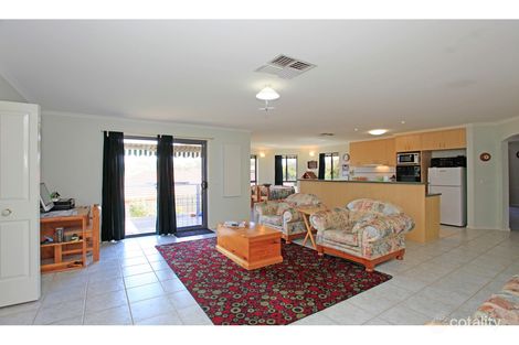 Property photo of 6 Hurworth Court West Albury NSW 2640