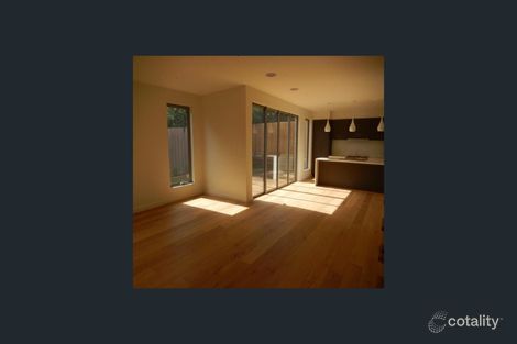 Property photo of 2/5 Lynden Grove Mount Waverley VIC 3149