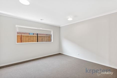 Property photo of 19 Rix Road Officer VIC 3809