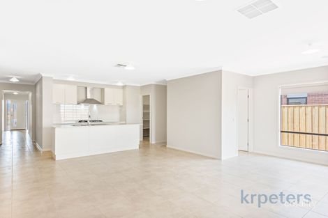 Property photo of 19 Rix Road Officer VIC 3809