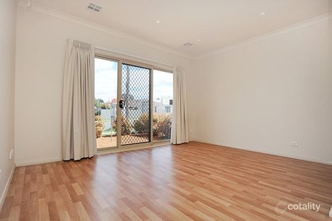 Property photo of 1/30 Ross Road Queanbeyan NSW 2620