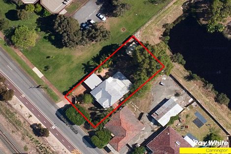 Property photo of 168 Railway Parade Queens Park WA 6107