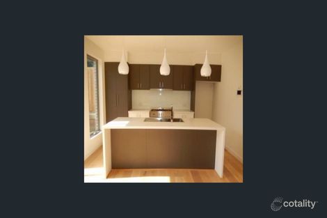 Property photo of 2/5 Lynden Grove Mount Waverley VIC 3149