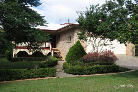 5 Woodrow Ct, Ferny Hills, QLD 4055