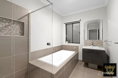 Property photo of 13 Cromwell Road Warragul VIC 3820