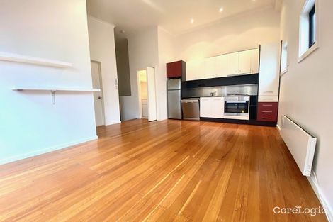 Property photo of 10/18 Dicks Place West Melbourne VIC 3003