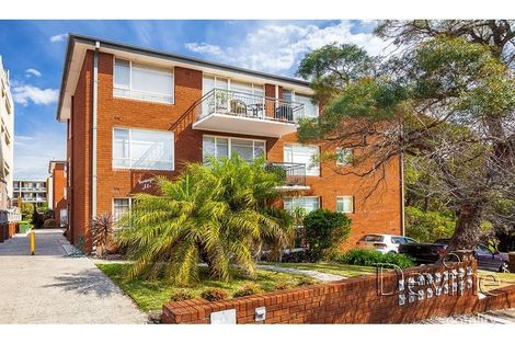 Property photo of 17/11 Bayswater Street Drummoyne NSW 2047