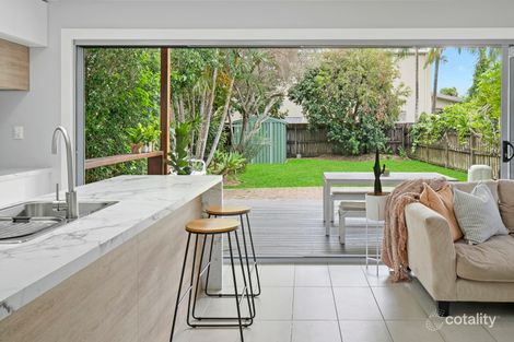 21 Dawn Pde, Miami, QLD 4220