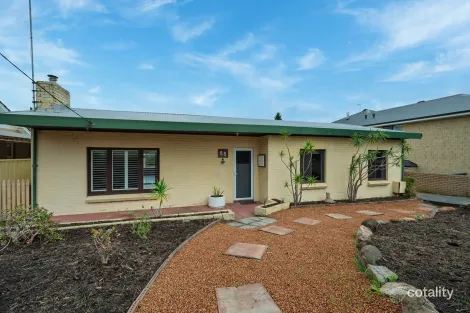 85 Grand Prom, Karrinyup, WA 6018
