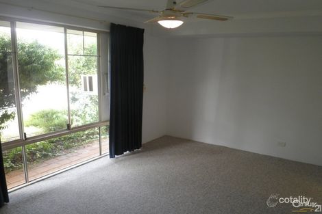 Property photo of 15 Montelimar Elbow Port Kennedy WA 6172