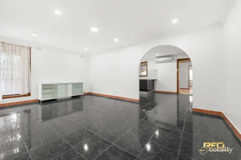 Property photo of 18 Allandale Road Kings Park VIC 3021