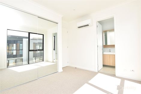 18 Kitchen Rd, Port Melbourne, VIC 3207