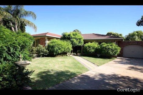 Property photo of 10 Matheson Place Estella NSW 2650