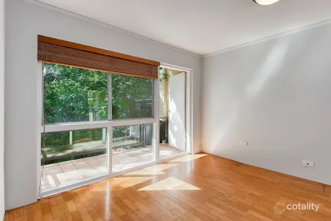 Property photo of 3/76 Gladstone Road Highgate Hill QLD 4101