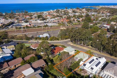 54 Sea Foam Ave, Thirroul, NSW 2515