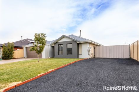 Property photo of 6 Kensington Lane Australind WA 6233